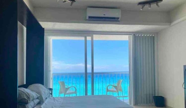 Studio Oceanfront Prime Location Cancún Extérieur photo
